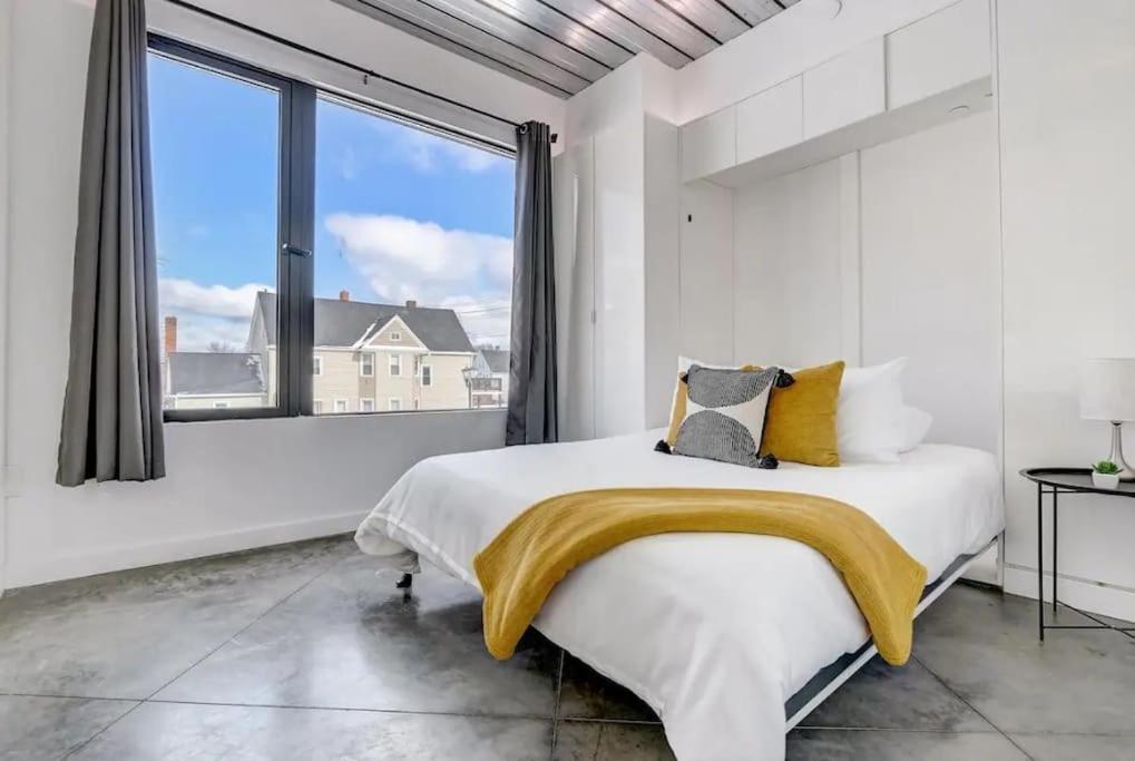 Kcm Mikros Smart Apartments 8 كليفلاند المظهر الخارجي الصورة